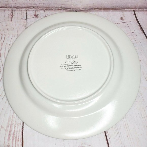 Mikasa Intaglio Garden Harvest One Dinner Plate 11"  CAC29 Mint - Picture 2 of 12